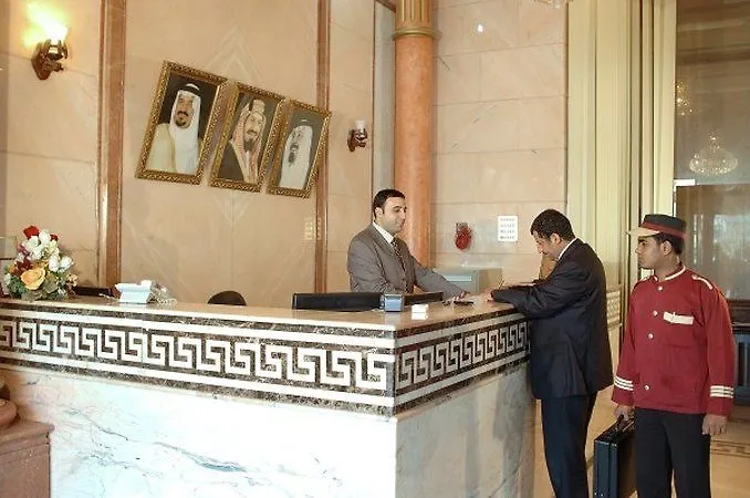 Almahmal Palestine Hotel Τζέντα